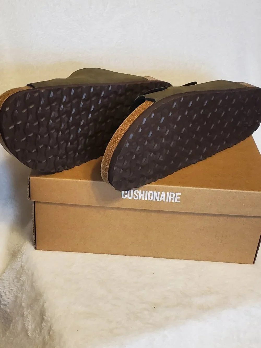 Cushionaire Lane Nubuck Sandals Size: 10 Men Color: Olive  Brand New in Box!
